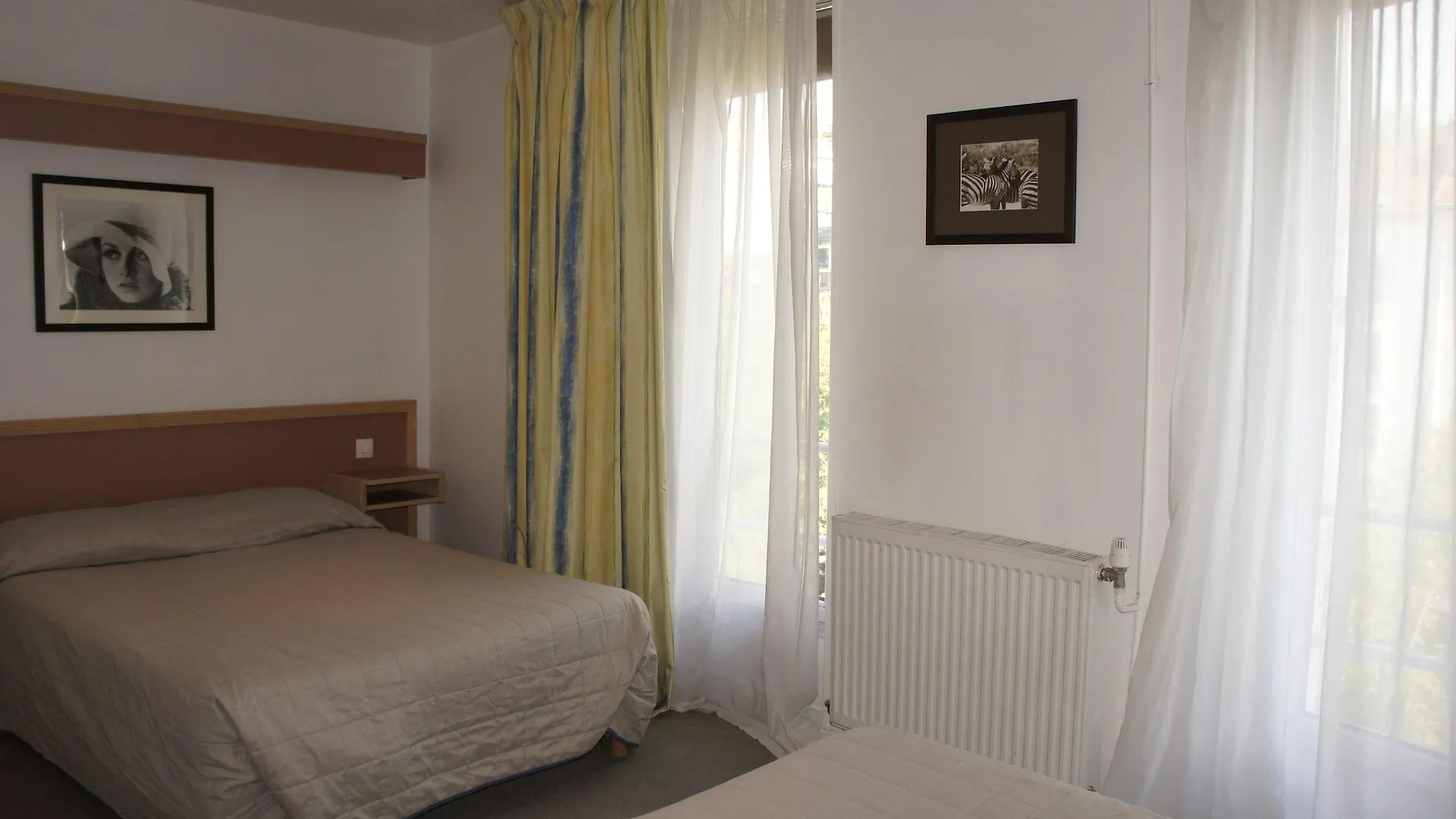 Hotel Edgar Quinet 2*
