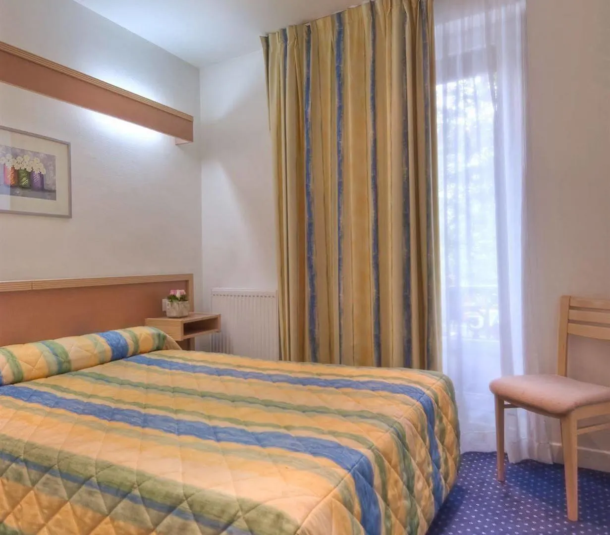 Hotel Edgar Quinet Paris